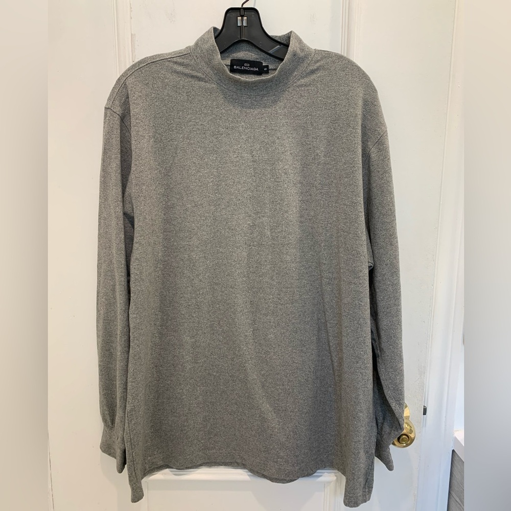Vintage Balenciaga men’s grey mock turtleneck. Size 5 (XXL)